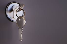 What Makes a Locksmith in Greenwich Reliable